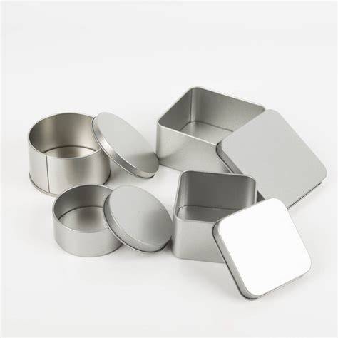Aufbewahrung von Keksen in Metalldosen