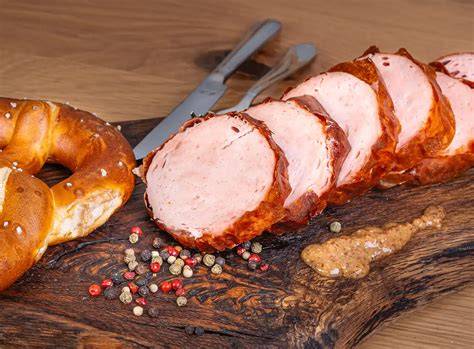 Aufgeschnittener Kasslerbraten, kalt serviert als Brotbelag