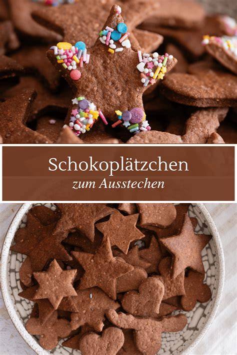 Ausgestochene Schokoplätzchen auf Backblech