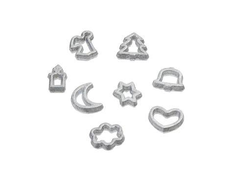 Ausstechformen und Teigstärken: 3-4 mm - Sterne, Herzen, Rondellen