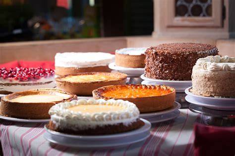 Auswahl an Torten und Kuchen bei Engelbrecht