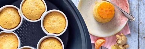 Backen von Mini-Biskuitböden in Förmchen