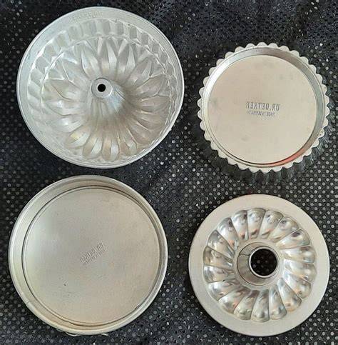 Backformen für Ruhrkuchen aus der DDR