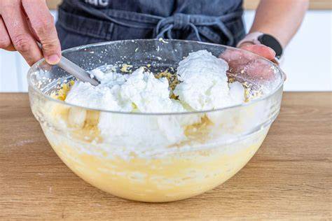 Baileys, Eier trennen, Eischnee unterheben - Schrittfolge