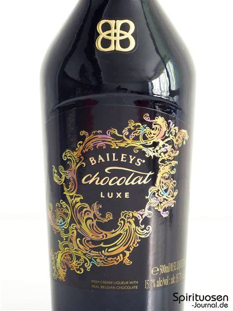 Baileys Chocolat Luxe Flasche in schwarzem Glas, goldene Verzierung, edles Etikett