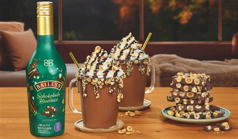 Baileys Haselnuss Heißschokolade mit gerösteten Haselnüssen