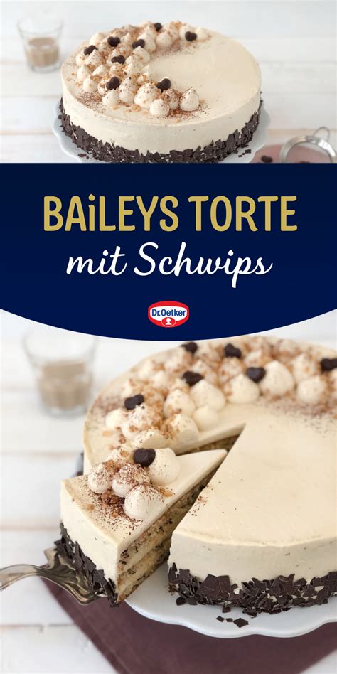 Baileys Torte dekoriert mit Sahnetuffs und Schokoraspeln