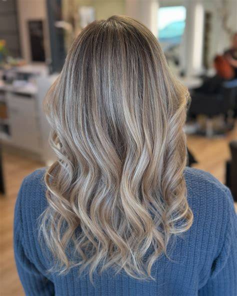 Balayage-Entwicklung: Farbverlauf im Haar