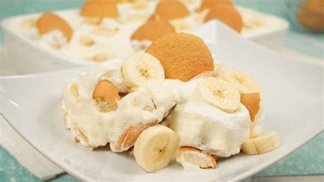 Banana Pudding mit Vanilleschicht und gebräuntem Eischnee