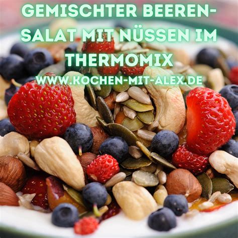 Beeren und Agavendicksaft im Thermomix