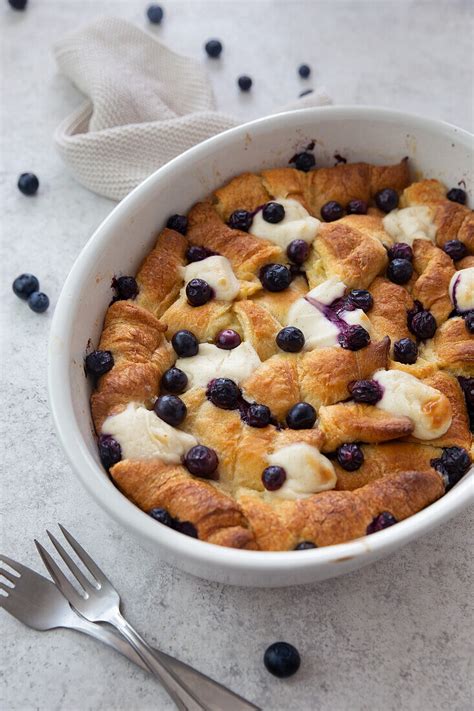 Beerenauflauf aus Croissants