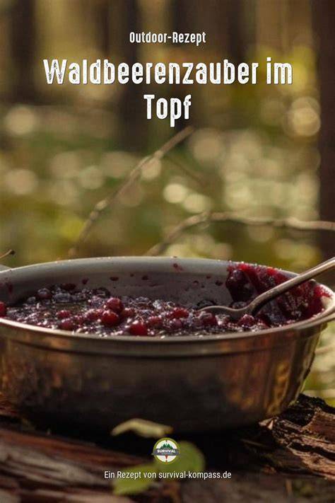 Beerenkompott im Topf
