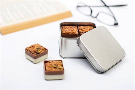 Beispiel einer individualisierten Pralinendose aus Weißblech