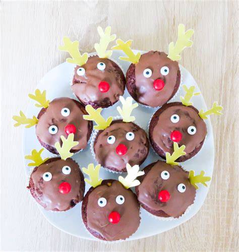 Beispiele: Muffins mit Deko vor und nach dem Backen