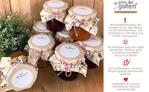 Beklebte und verzierte Marmeladengläser als Geschenk