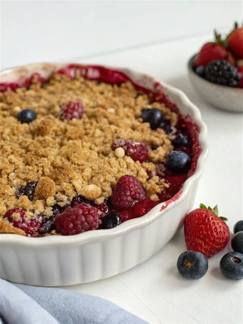Berry Crumble - bunte Beerenvielfalt trifft Knusperstreusel