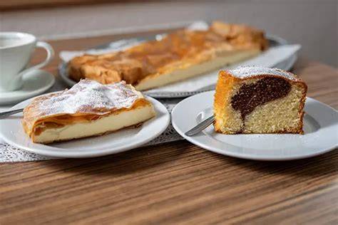 Bestseller-Produkte: Torten, Strudel und Brötchen