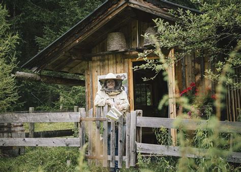 Bienenhaus und Honigverkauf in Tirol