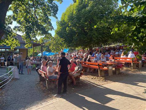 Biergarten im Grünen: Gasthof „Zur Post“ der Brauerei Hönig