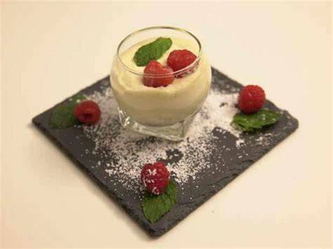 Bild: Beeren-Topping auf Panna Cotta