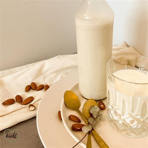 Bild: Beispiele für DM zuckerfreie Schokoladenvarianten (dunkel, Mandelmilch, Weiß) 