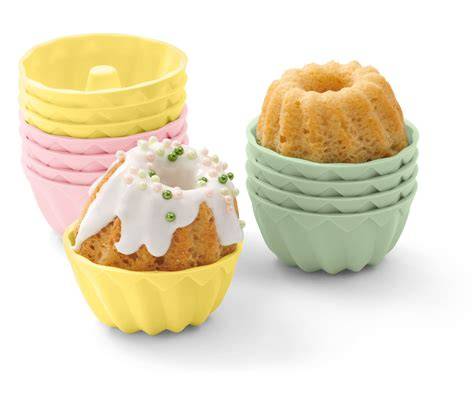Bild: Mini-Marmorkuchen in mehreren Gugelhupfformen