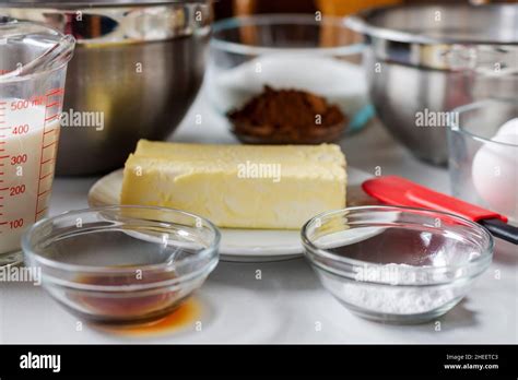 Bild: Teigboden aus Vollkornmehl und Butter vor dem Backen