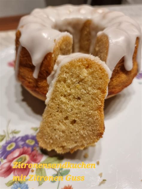 Bild: Zitronenguss mit Dekor