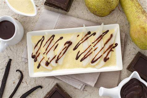 Birnen und Schokolade als Zutaten für Desserts