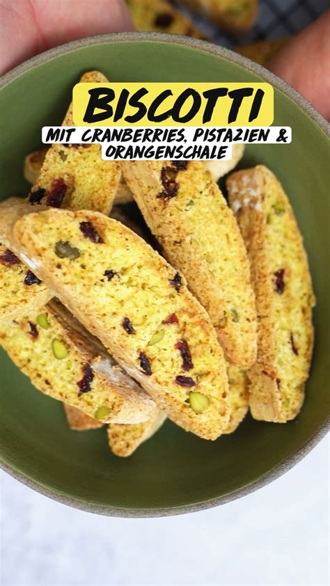 Biscotti mit Orangenschale und Kaffee