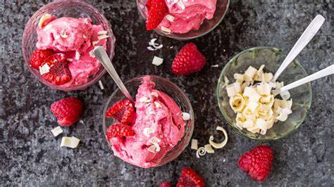 Blitz-Frozen-Yogurt mit Himbeeren