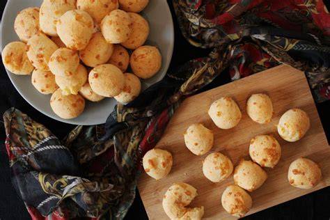 Brasilianische Keksvielfalt: Sequilhos, Pão de Queijo und Meringue-Brasilianer