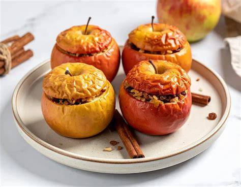 Bratapfel aus dem Ofen mit Zimt