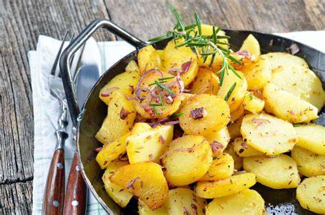 Bratkartoffeln in der Pfanne richtig aufwärmen