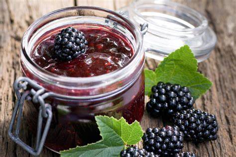 Brombeermarmelade mit Vanilleschote