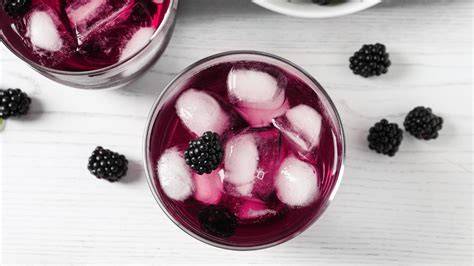 Brombeersirup als Schorle