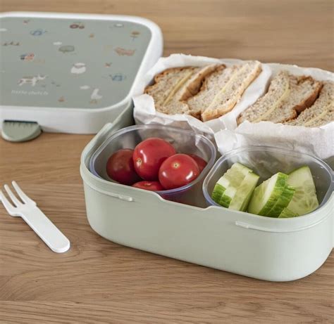 Brotdose mit Apfelwölkchen und Bento Förmchen