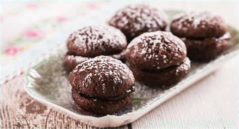 Brownie-Plätzchen mit Füllung - Schnittbild