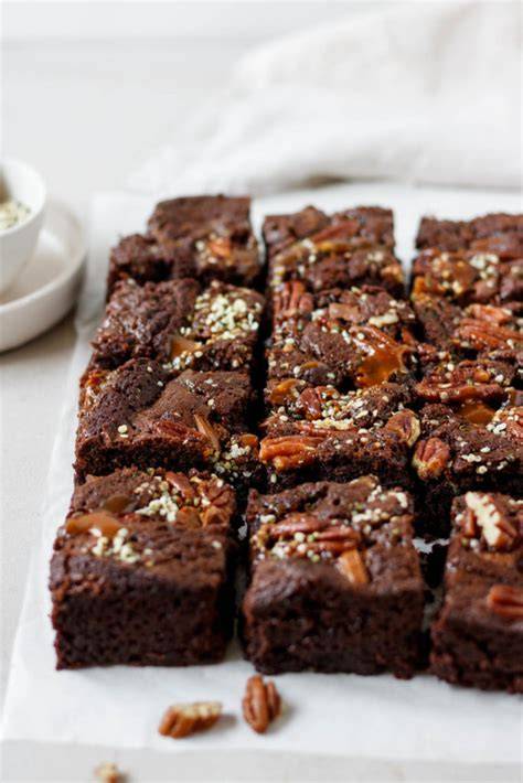 Brownies mit Karamell und Nüssen