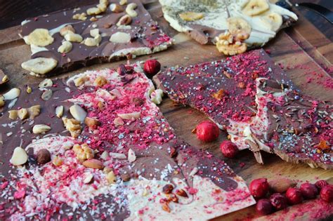 Bruchschokolade & Crossies mit Toppings