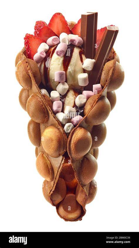 Bubble Waffel mit Eis und Früchten