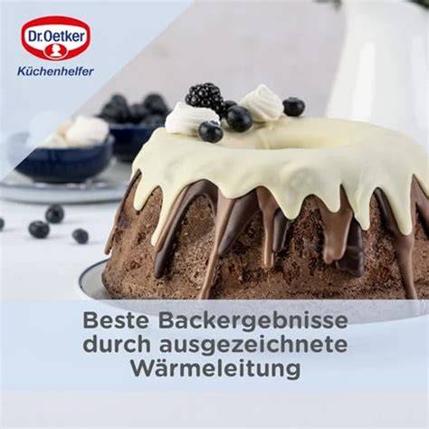 Buchweizenfeld und traditionelle Backform