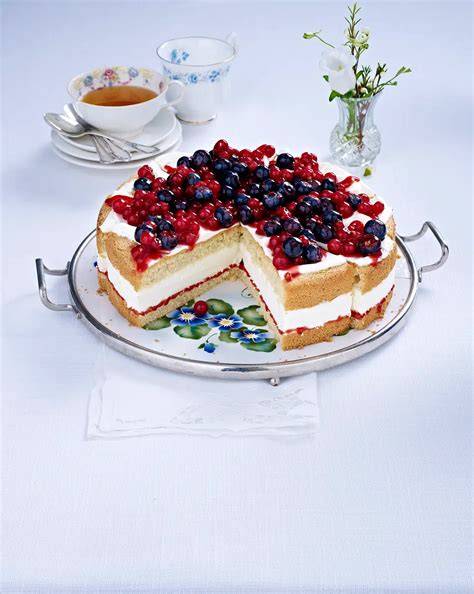Buchweizentorte mit Beeren