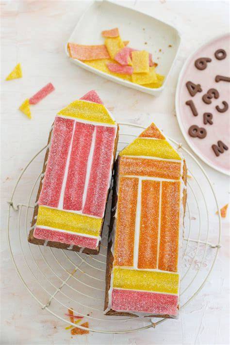 Buntstiftkuchen Einschulungsmotiv