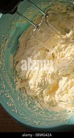 Buttercreme in Schüssel