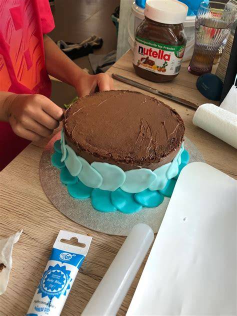 Buttercreme unter Fondant: glatte Oberfläche
