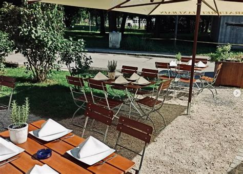 Café Rott und sein Garten in Bad Aibling