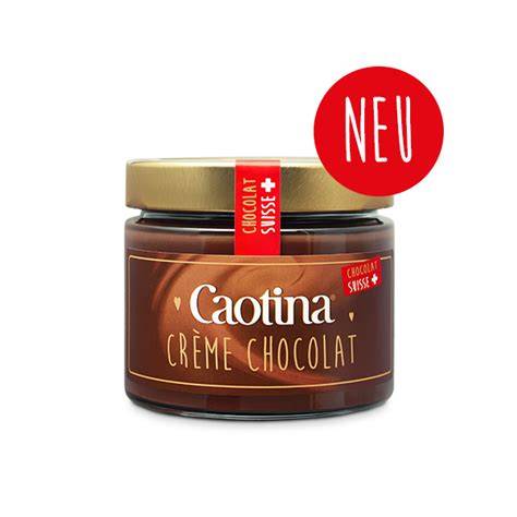 Caotina Choco-Crème Brotaufstrich auf einem frischen Brötchen