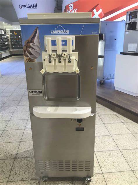 Carpigiani Eismaschine im Betrieb