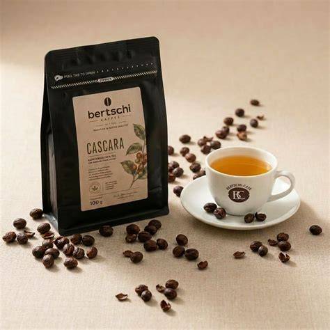 Cascara Tee Tasse und Kaffeekirsche